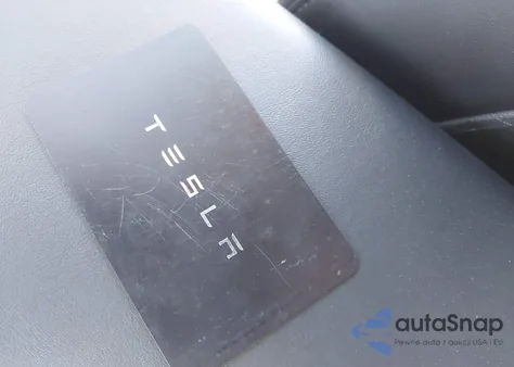 2022 Tesla Model 3 Long Range Dual Motor All-Wheel Drive z USA, uszkodzony, nr VIN 5YJ3E1EB0NF174464